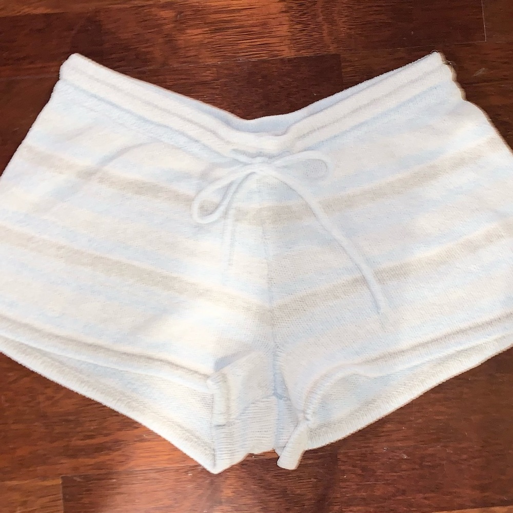 Southern Shirt brand Chenille lounge pj short women’s size large